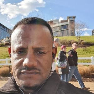 Meet your Posher, Christopher